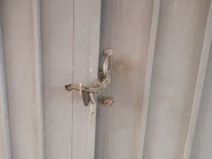 اغلاق لمكاتب المعلمين